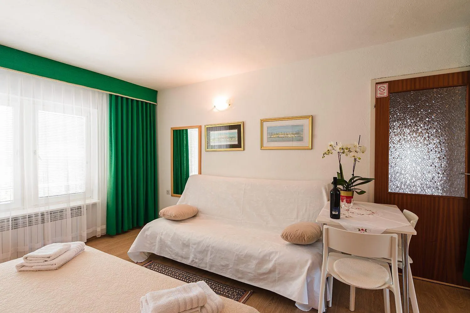 Lauschiges Apartment Nur 200 Meter Zum Sandstrand Mit Meerblick, Grill, Klima Crikvenica