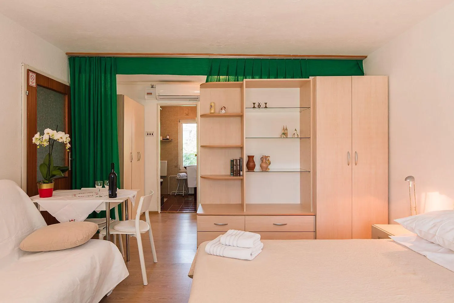 Lauschiges Apartment Nur 200 Meter Zum Sandstrand Mit Meerblick, Grill, Klima Crikvenica