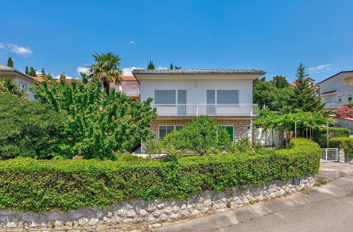 Lauschiges Apartment Nur 200 Meter Zum Sandstrand Mit Meerblick, Grill, Klima Crikvenica