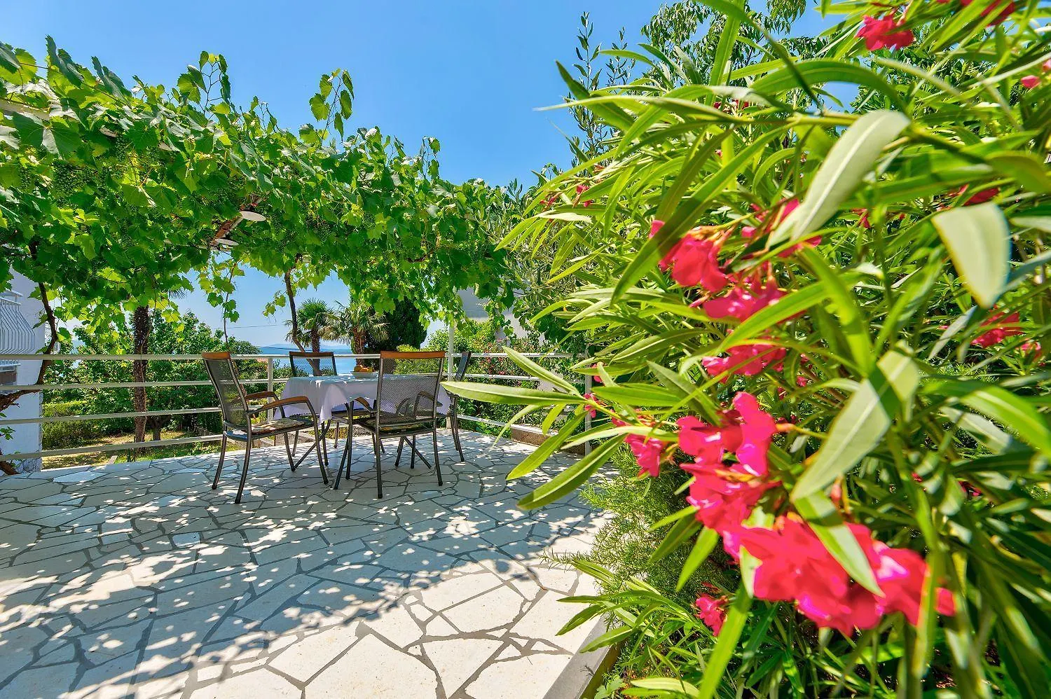 Lauschiges Apartment Nur 200 Meter Zum Sandstrand Mit Meerblick, Grill, Klima Crikvenica